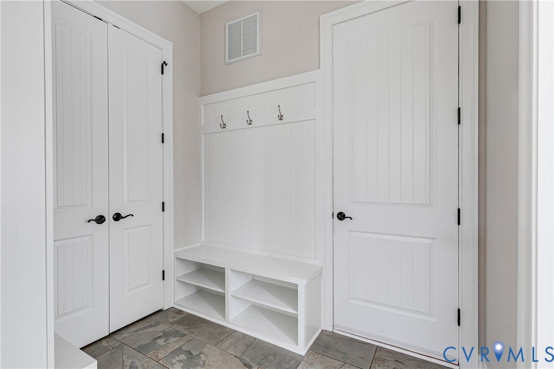1978 Farnborough Drive, Midlothian, VA 23112 1978 Farnborough Drive, Midlothian, VA 23112