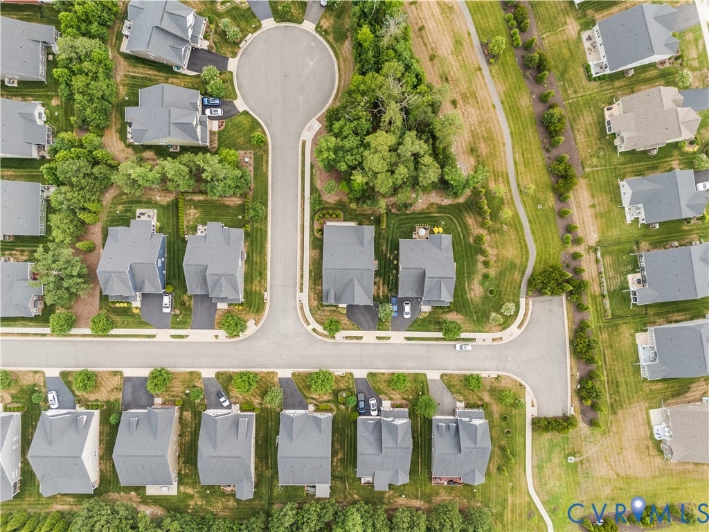 7238 Shenfield Avenue, Minutes To Short Pump, Glen Allen, VA 23059 Aerial perspective showcasing a residential community with cul-de-sac and street layouts