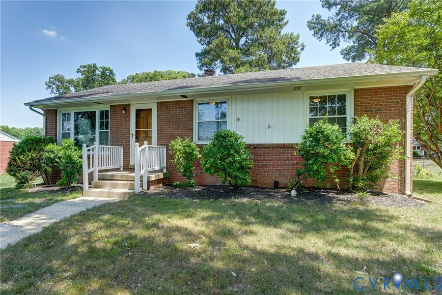 Property photo for 9715 Stockbridge Drive, Henrico, VA