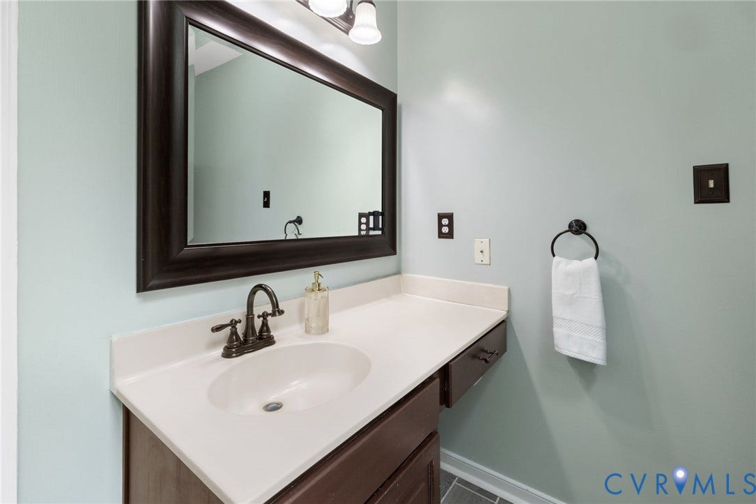 11017 Corryville Road, Brandon, North Chesterfield, VA 23236 Dual vanities