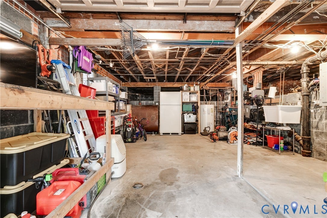 5913 W Club Lane, Richmond, VA 23226 5913 W Club Lane, Richmond, VA 23226