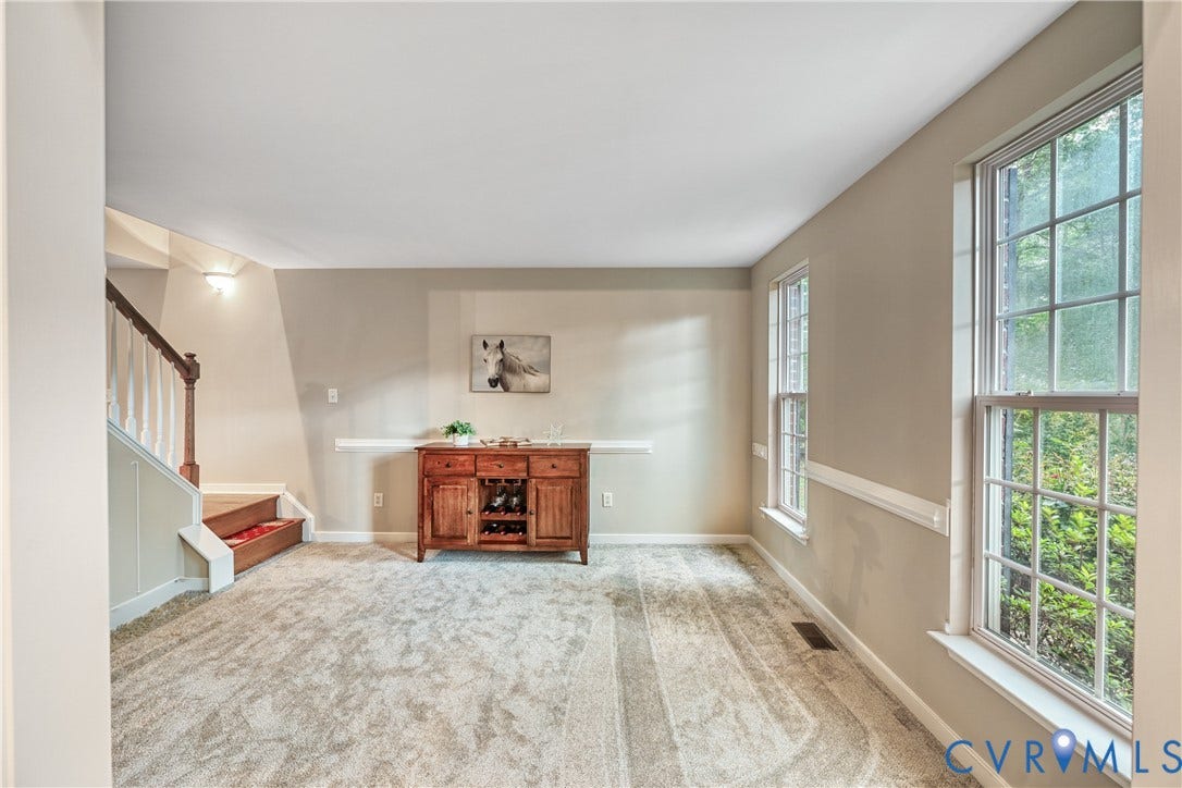 519 N Timber Tribe, Lake Anna, Mineral, VA 23117 Fresh paint and carpet