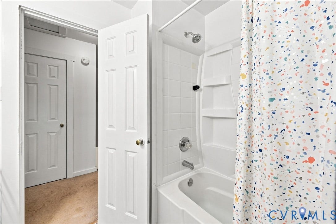 2757 Briarpatch Lane, Powhatan, VA 23139 2nd floor full bathroom