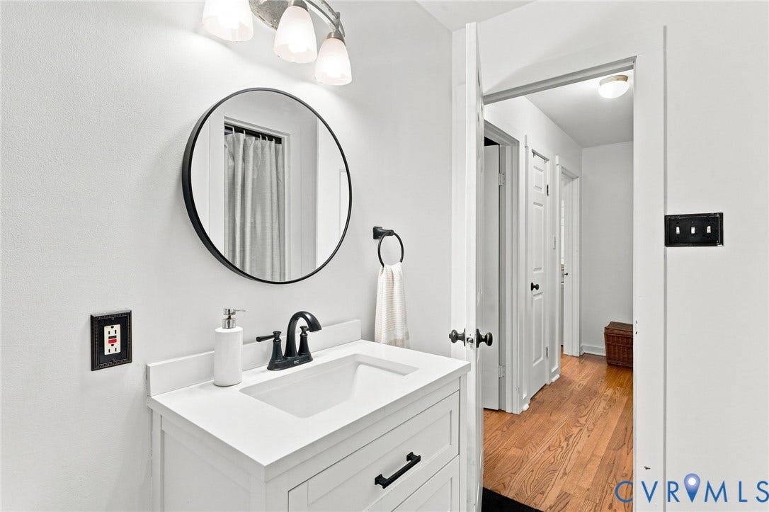 2757 Briarpatch Lane, Powhatan, VA 23139 1st floor full bathroom