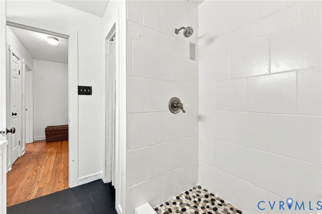 2757 Briarpatch Lane, Powhatan, VA 23139 1st floor full bathroom