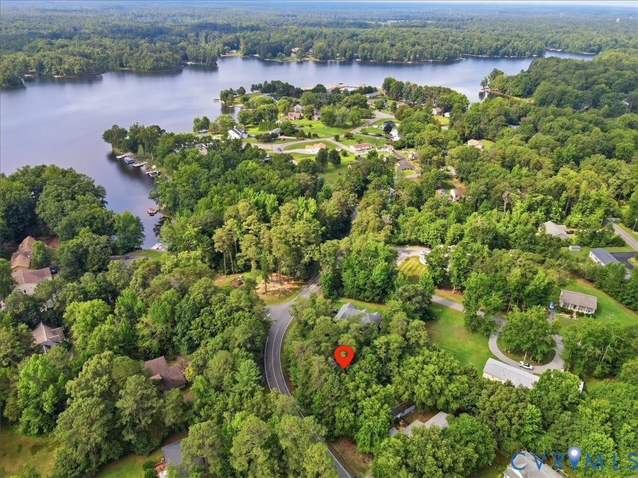 Property photo for 801 Lake Caroline Drive, Ruther Glen, VA