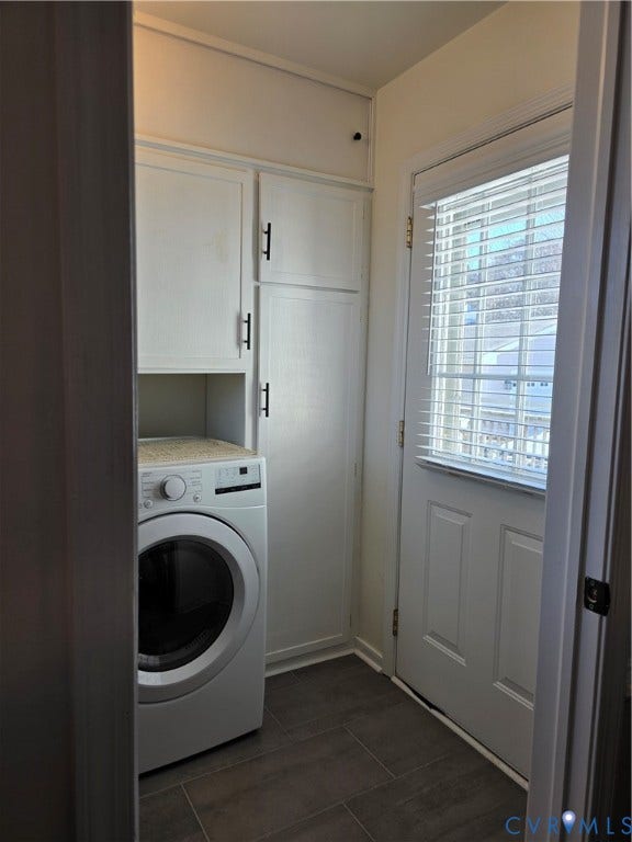 8511 Peaks Road, Hanover, VA 23069 Laundry/Mud Room w Built-In Cabinets and Drop Zone Area