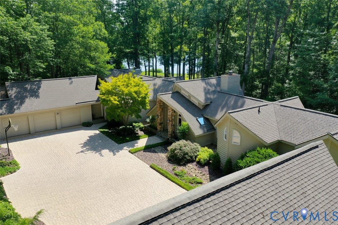 9 Deer Run Road, Hermitage/Kinloch Community, Manakin Sabot, VA 23103 9 Deer Run Road, Hermitage/Kinloch Community, Manakin Sabot, VA 23103
