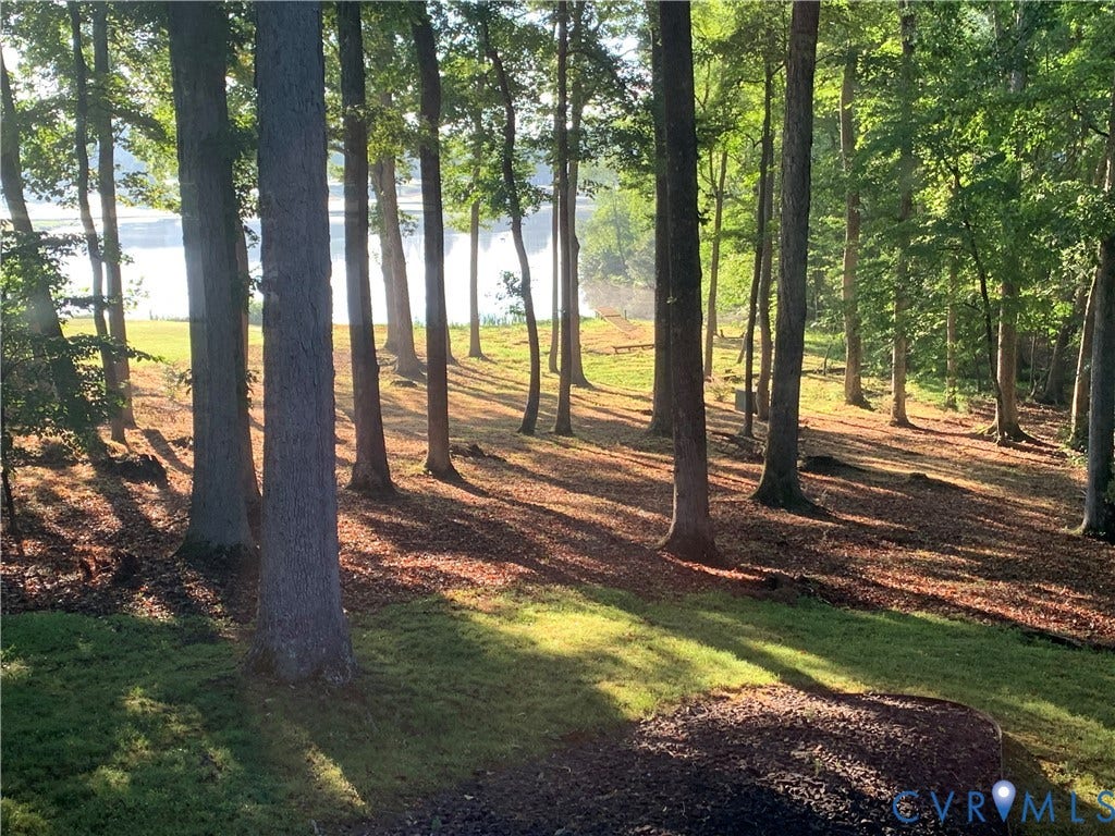 9 Deer Run Road, Hermitage/Kinloch Community, Manakin Sabot, VA 23103 9 Deer Run Road, Hermitage/Kinloch Community, Manakin Sabot, VA 23103