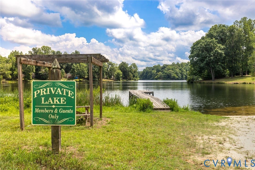 2224 Overlook Road, Powhatan, VA 23139 2224 Overlook Road, Powhatan, VA 23139