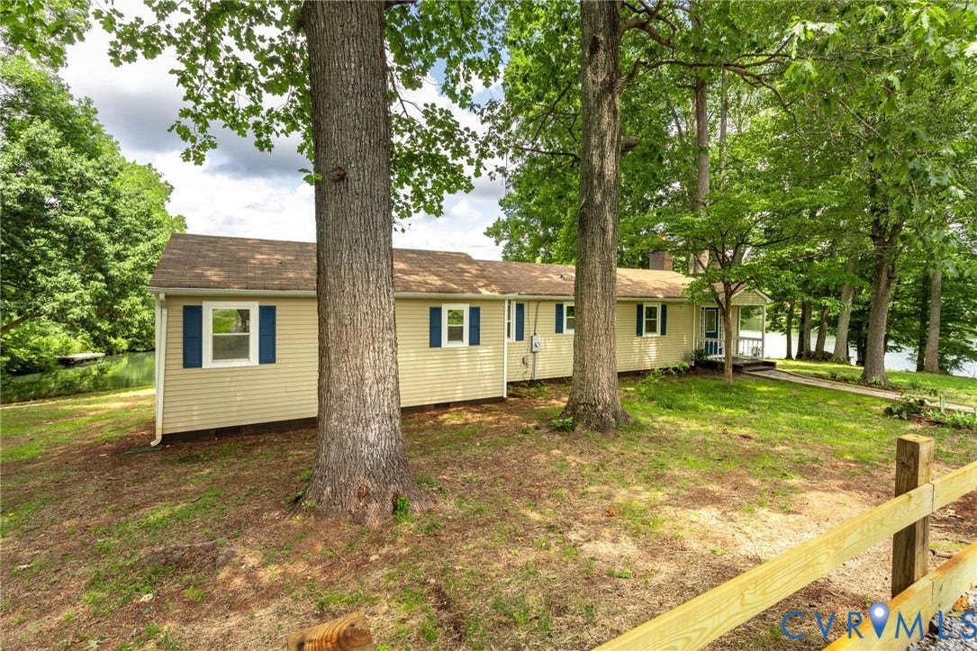 2224 Overlook Road, Powhatan, VA 23139 2224 Overlook Road, Powhatan, VA 23139