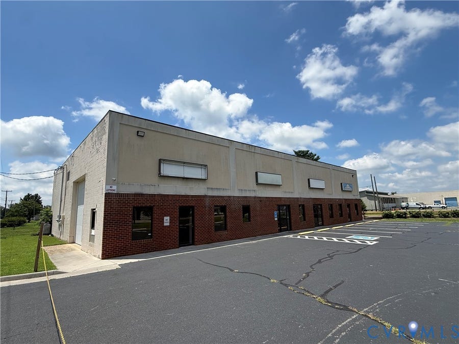 Property photo for 123 Maple Street, Warsaw, VA