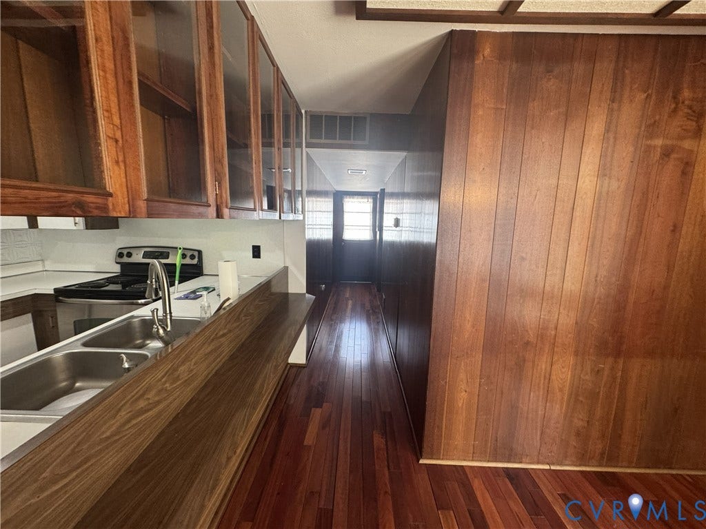 10309 Wycliff Road, Chesterfield, VA 23236 10309 Wycliff Road, Chesterfield, VA 23236