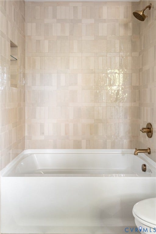 4507 Leonard Parkway, Richmond, VA 23221 White bathtub with brass fixtures
