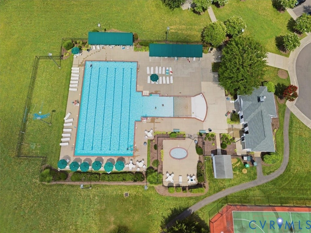 1824 Sidney Court, Glen Allen, VA 23059 Community pool area featuring a multi-lane swimming pool, kiddie pool and clubhouse