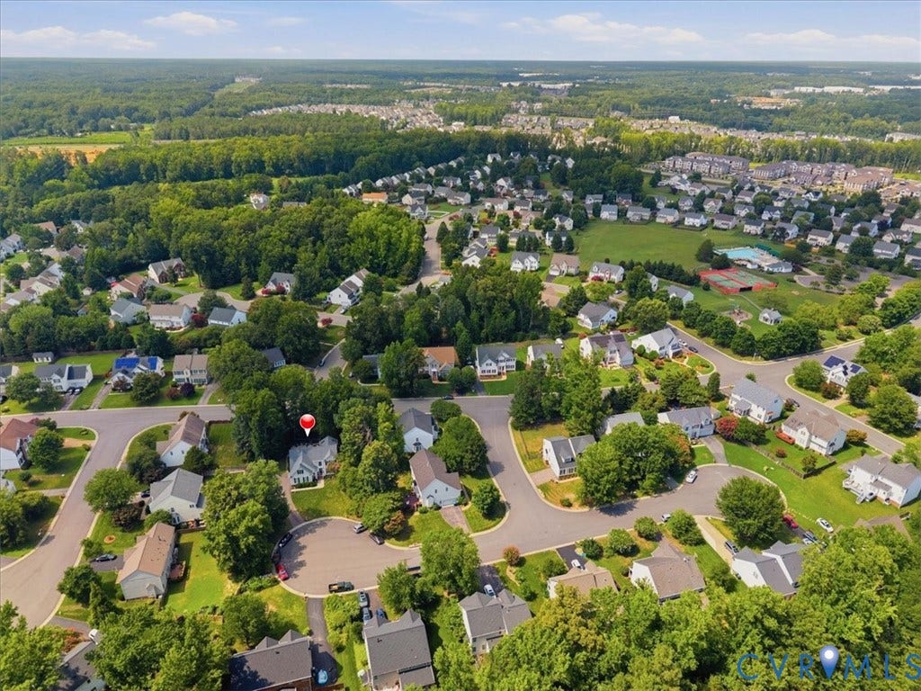 1824 Sidney Court, Glen Allen, VA 23059 Red pin shows the house is just a short walk to the pool and playground!