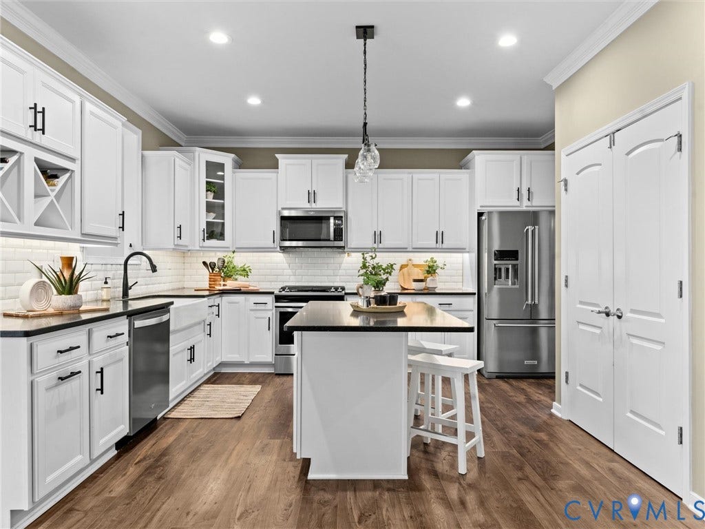 16701 Laurel Park Drive, Moseley, VA 23120 Kitchen