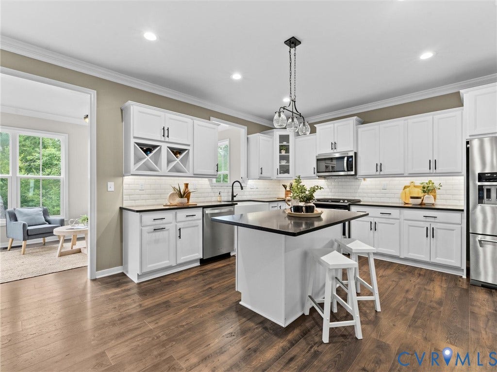 16701 Laurel Park Drive, Moseley, VA 23120 Kitchen