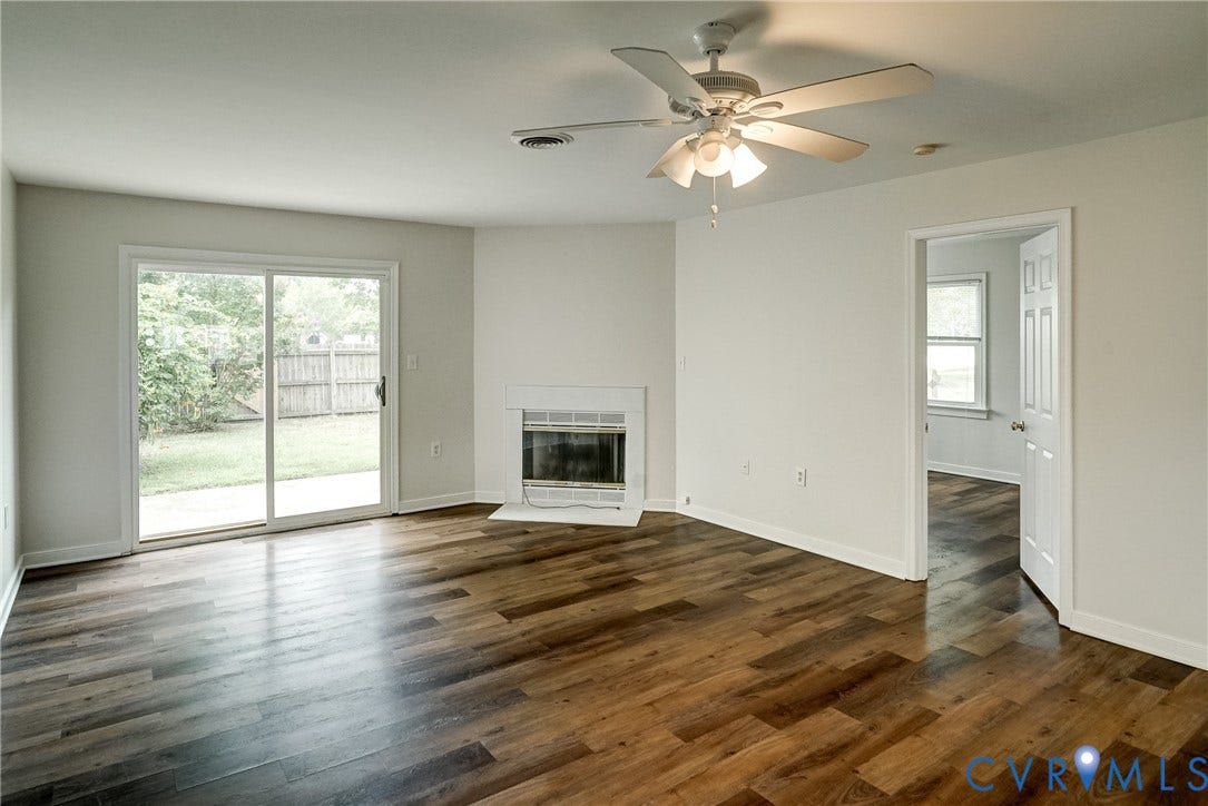 2221 High Bush Circle, Glen Allen, VA 23060 Living room