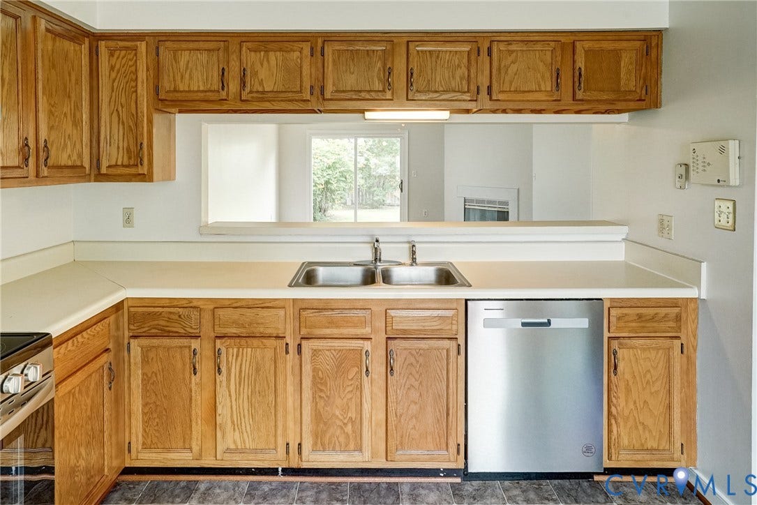 2221 High Bush Circle, Glen Allen, VA 23060 Kitchen