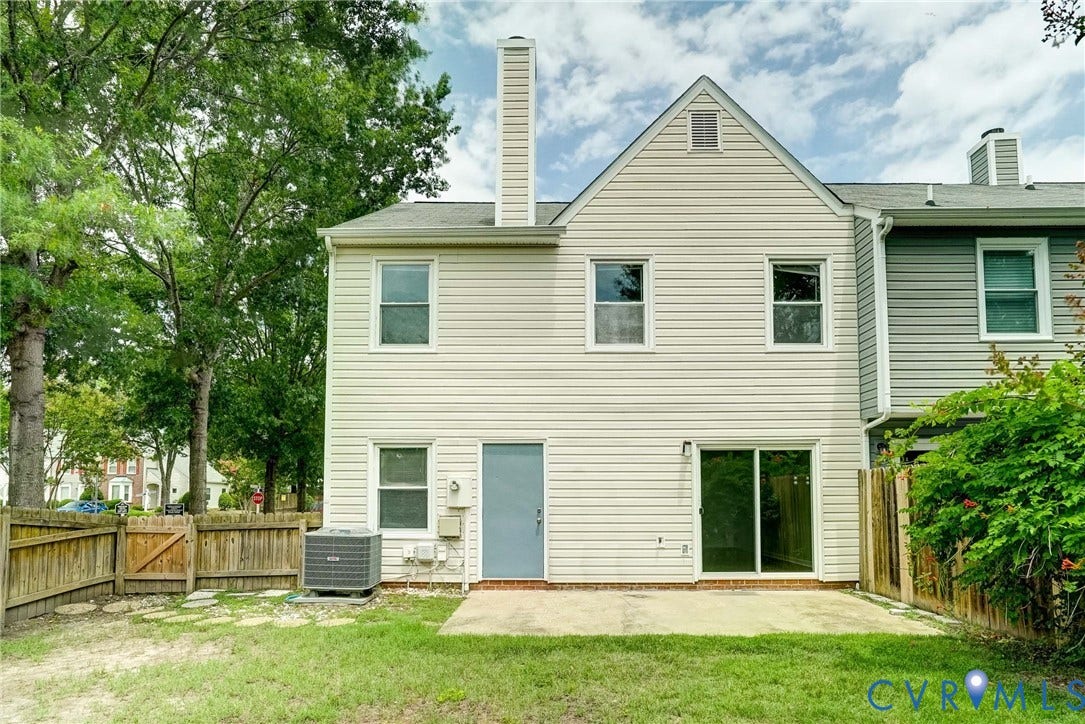 2221 High Bush Circle, Glen Allen, VA 23060 Back house
