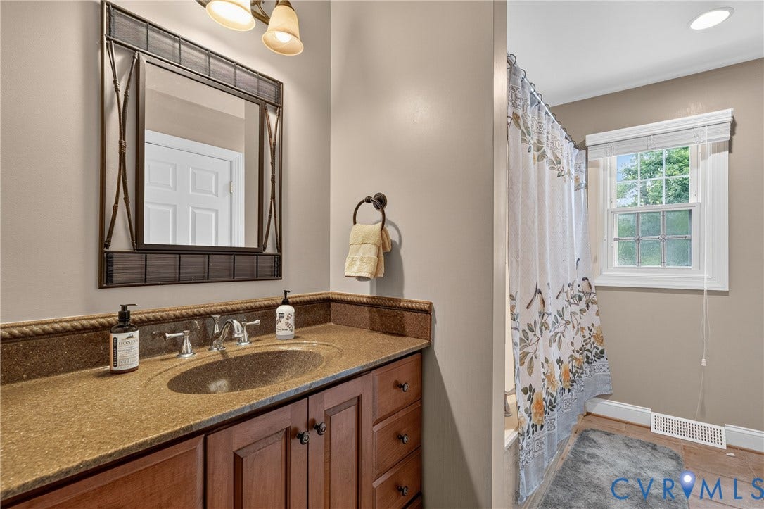 704 Spring Valley Road, Walthall, Chester, VA 23834 Hallway bathroom with jetted tub