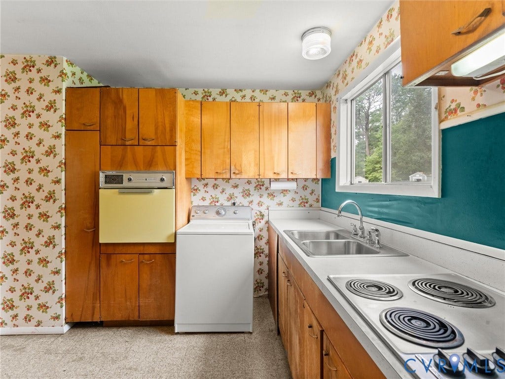 1810 Convair Lane, Woodman Terrace, Henrico, VA 23228 1810 Convair Lane, Woodman Terrace, Henrico, VA 23228