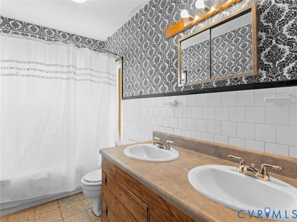 1810 Convair Lane, Woodman Terrace, Henrico, VA 23228 FULL BATH