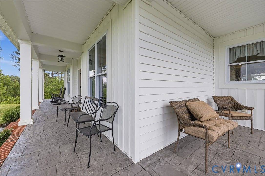 25181 W Soap Stone Rd, Amelia, VA 23083 Patio terrace