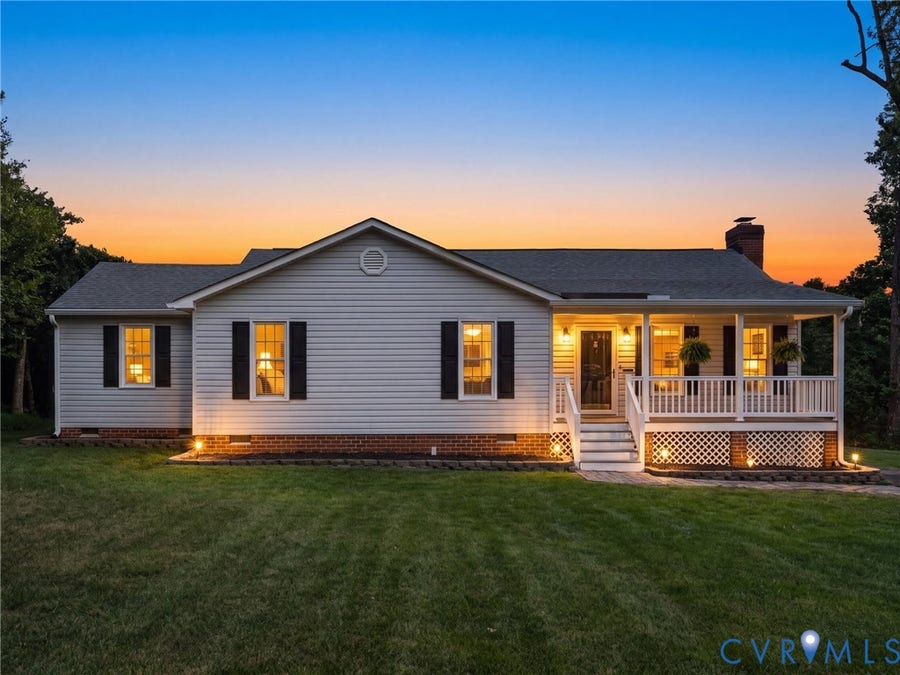 Property photo for 6811 Sika Court, Midlothian, VA