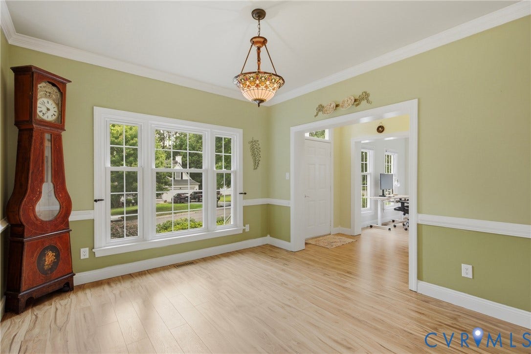 6212 Winsted Court, Wyndham, Glen Allen, VA 23059 Beautiful setting for the feasting this coming holiday season
