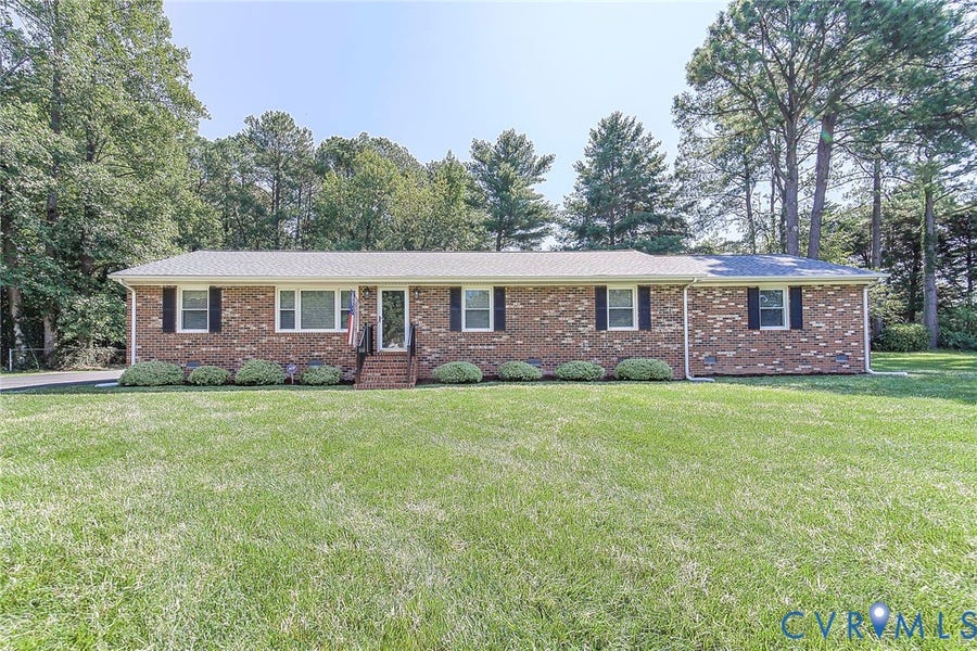 Property photo for 8291 Briarthorn Court, Mechanicsville, VA