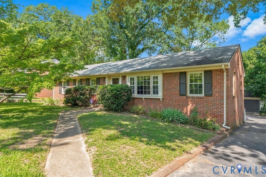 Property photo for 2418 Pineway Drive, Richmond, VA