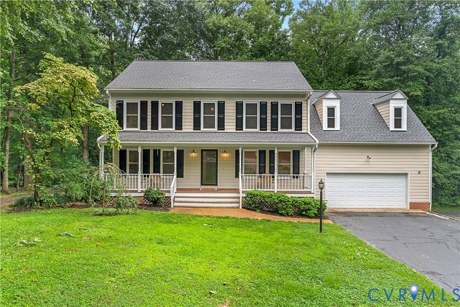 Property photo for 14308 Chimney House Road, Midlothian, VA