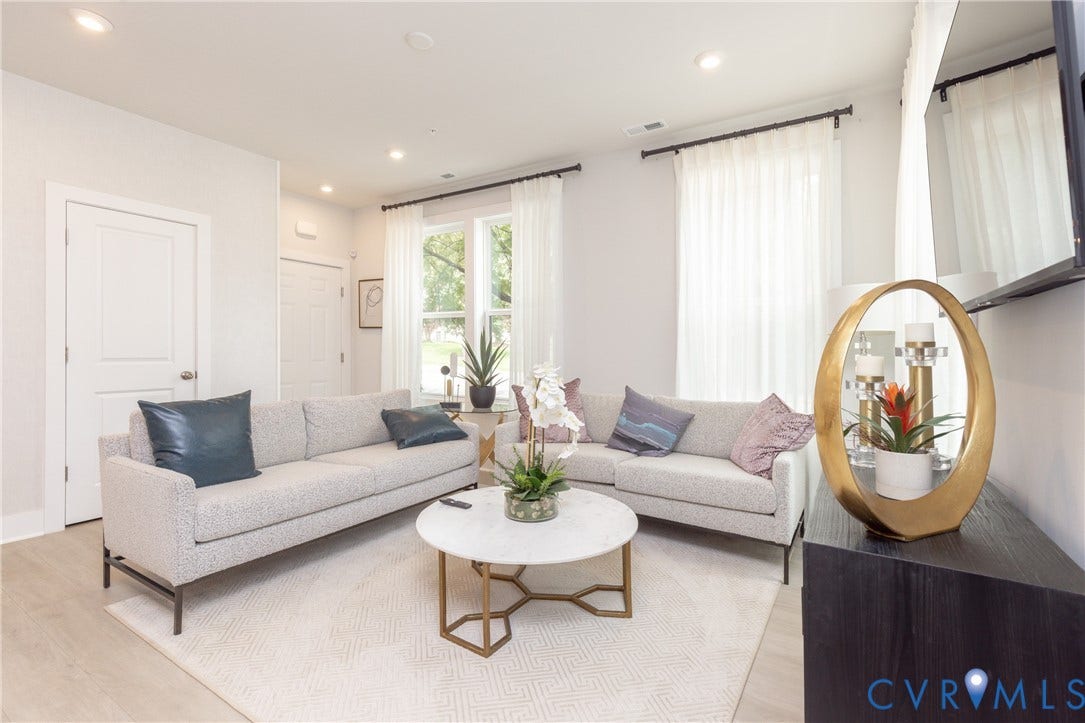 1041 N Lombardy Street, #A, Carver Square, Richmond, VA 23220 Bright living space featuring recessed lighting