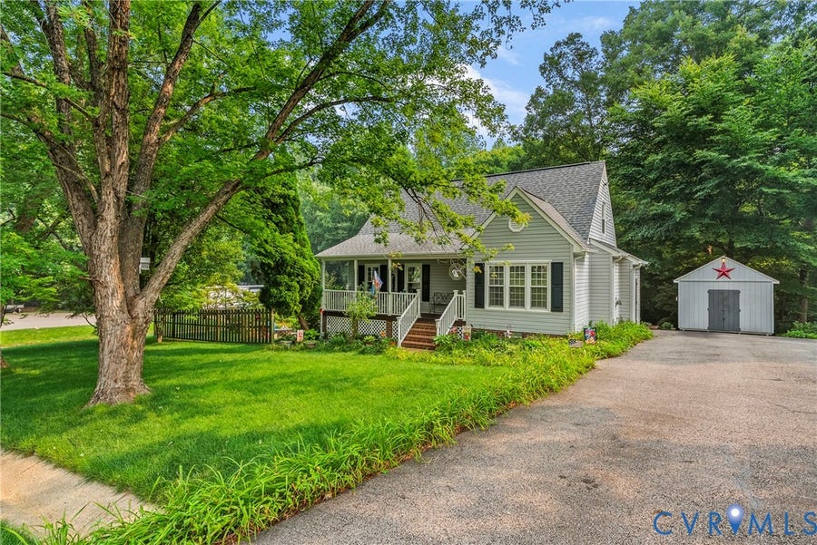 Property photo for 14201 Sonnenburg Drive, Chester, VA
