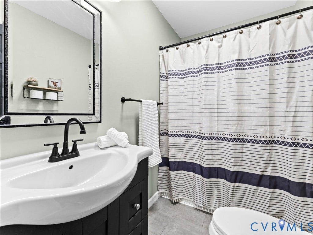 3573 Jefferson Landing Road, Powhatan, Powhatan, VA 23139 Hall Bath