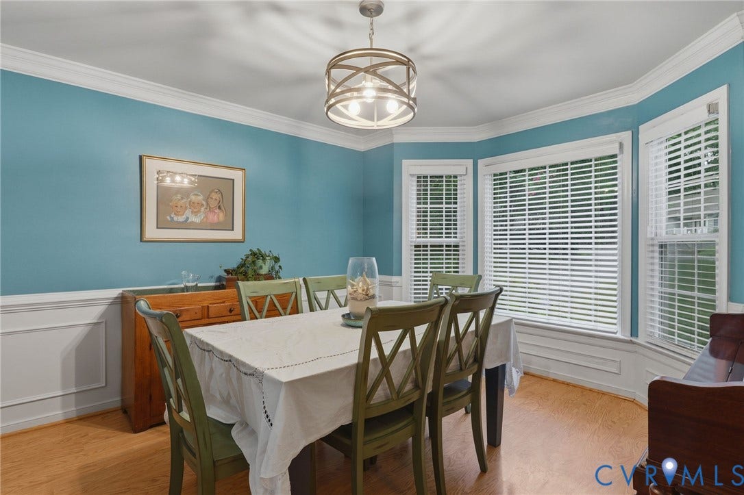 Beautiful mouldings and room for a large table