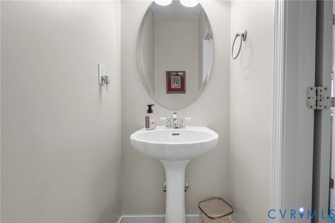 4901 Claybon Lane, Chester, VA 23831 4901 Claybon Lane, Chester, VA 23831