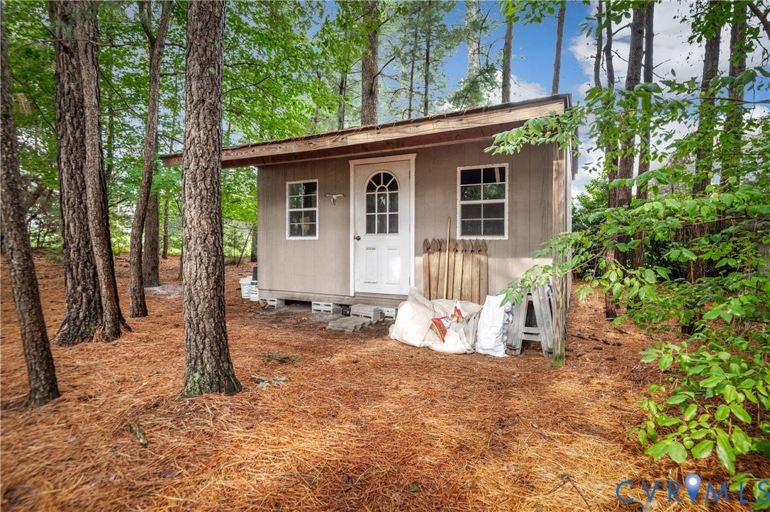 4901 Claybon Lane, Chester, VA 23831 4901 Claybon Lane, Chester, VA 23831