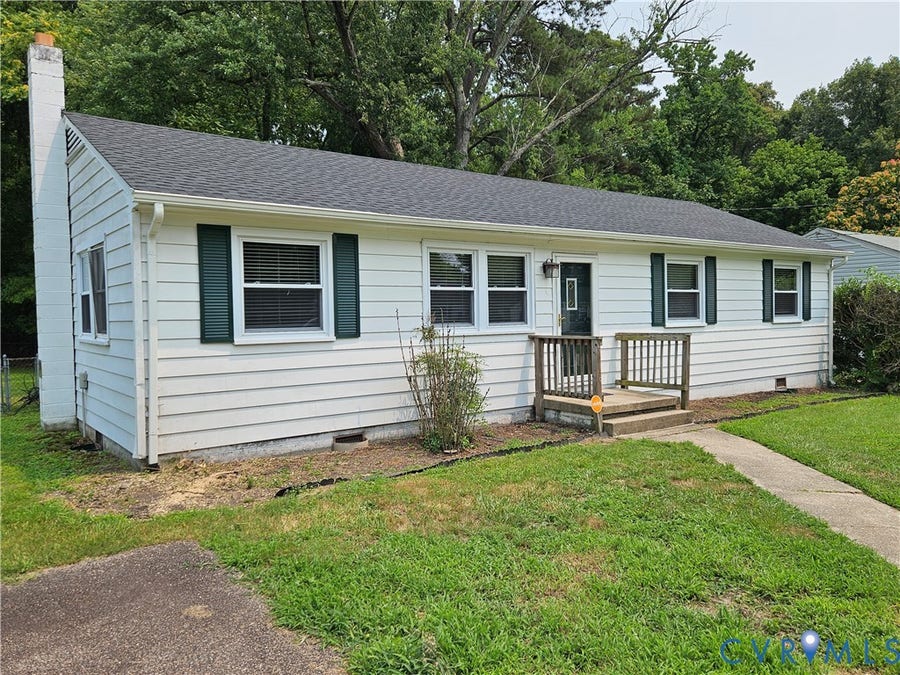 Property photo for 1105 Fairbank Lane, North Chesterfield, VA