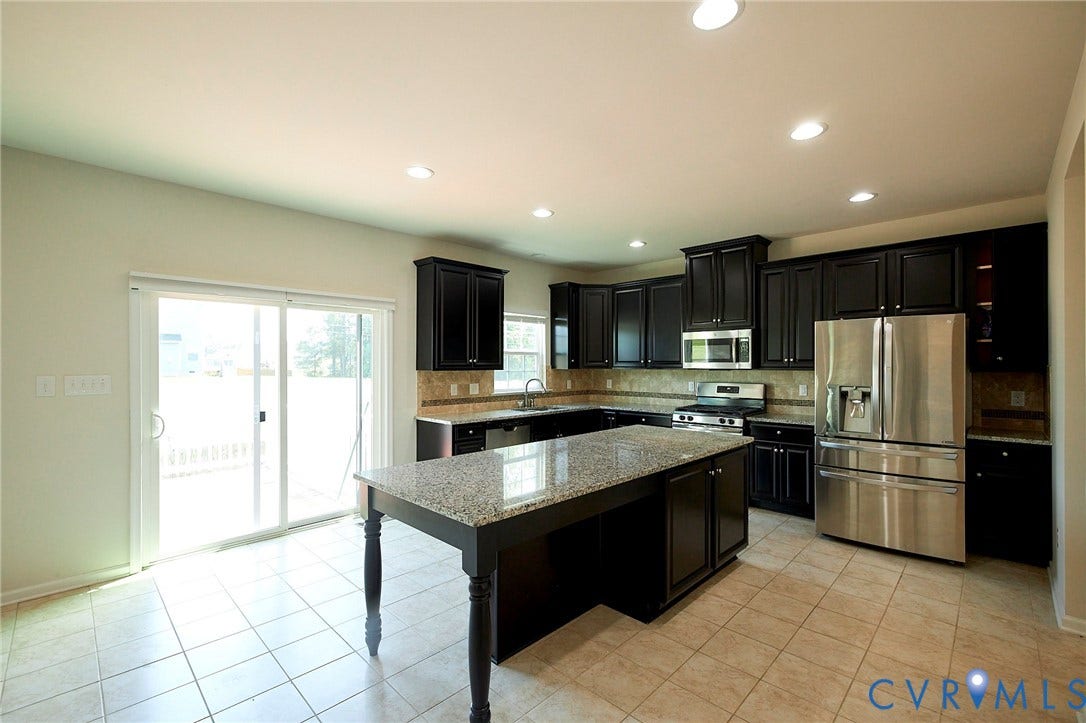4535 Paxton Glen Court, 3W120, Glen Allen, VA 23059 Kitchen