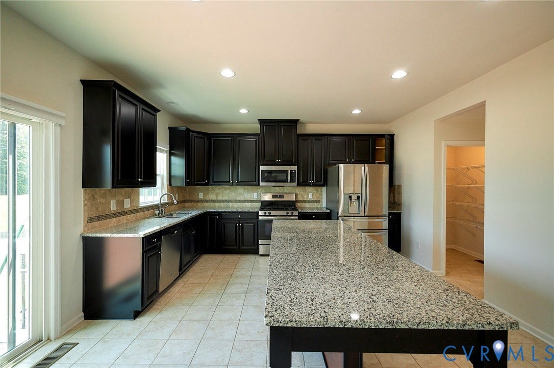 4535 Paxton Glen Court, 3W120, Glen Allen, VA 23059 Kitchen