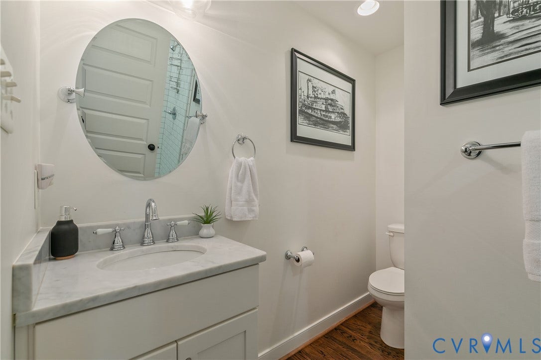 4549 Arrowhead Road, Stratford Hills, Richmond, VA 23235 Upstairs hall bathroom