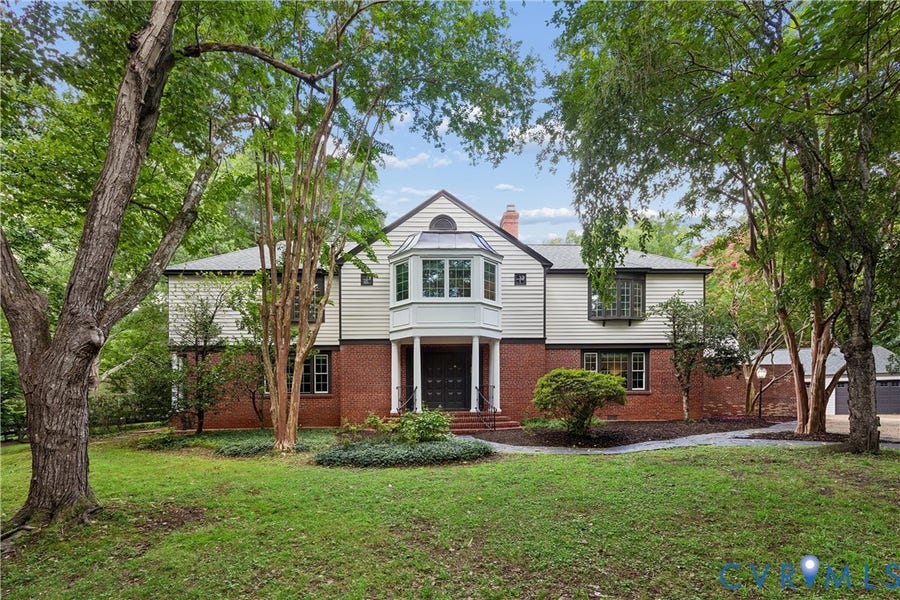 Property photo for 110 The Colony, Williamsburg, VA