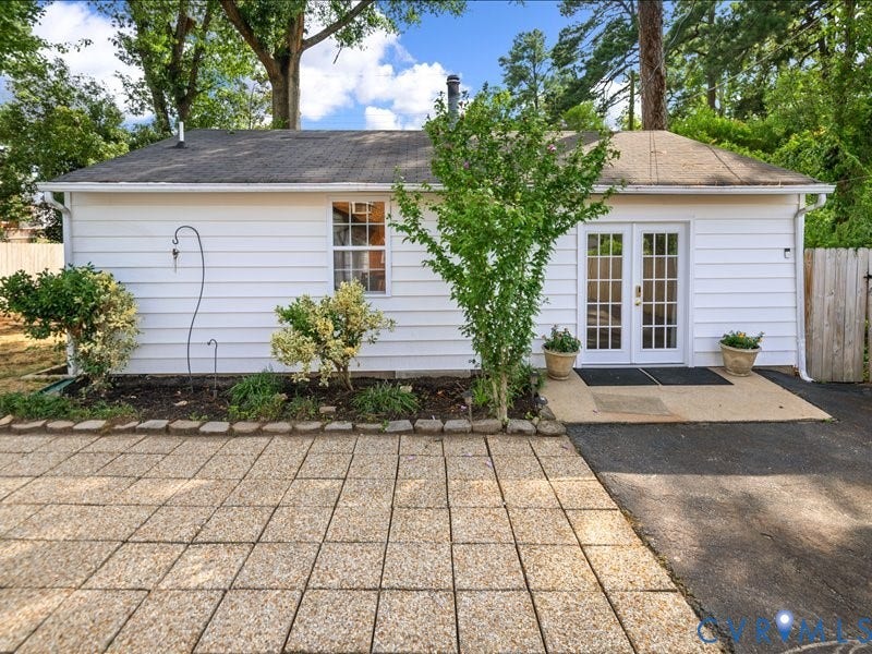 6219 Monument Avenue, St. Mary's Area, Richmond, VA 23226 Rear detached guest cottage/ADU