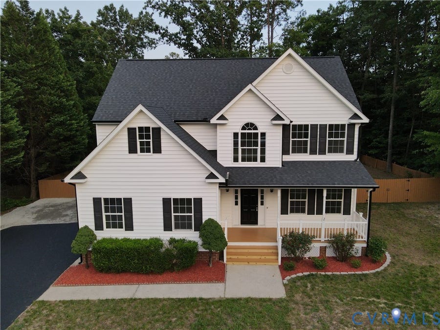 Property photo for 10984 Elmont Woods Drive, Hanover, VA
