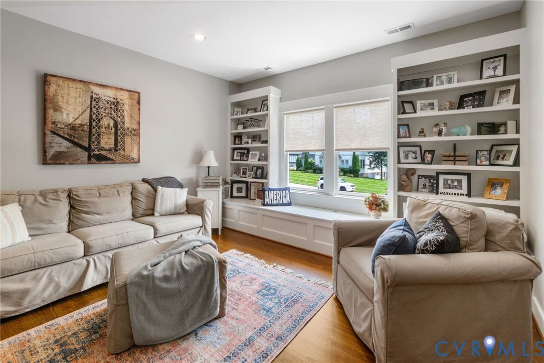 15918 Drumone Road, Hallsley, Midlothian, VA 23112 Living room