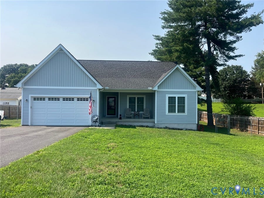 Property photo for 139 Lafayette Avenue, Bowling Green, VA