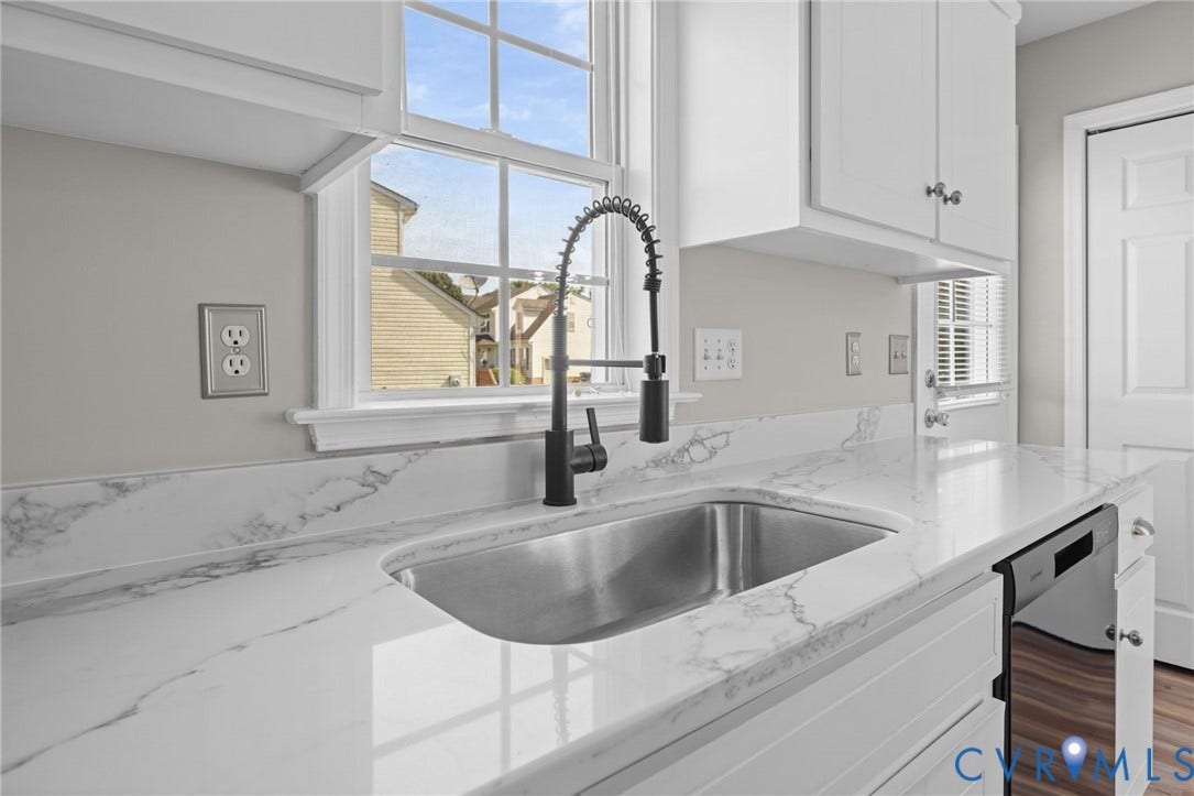 5025 Alberta Mews, Chesterfield, VA 23832 Kitchen sink and quartz countertops